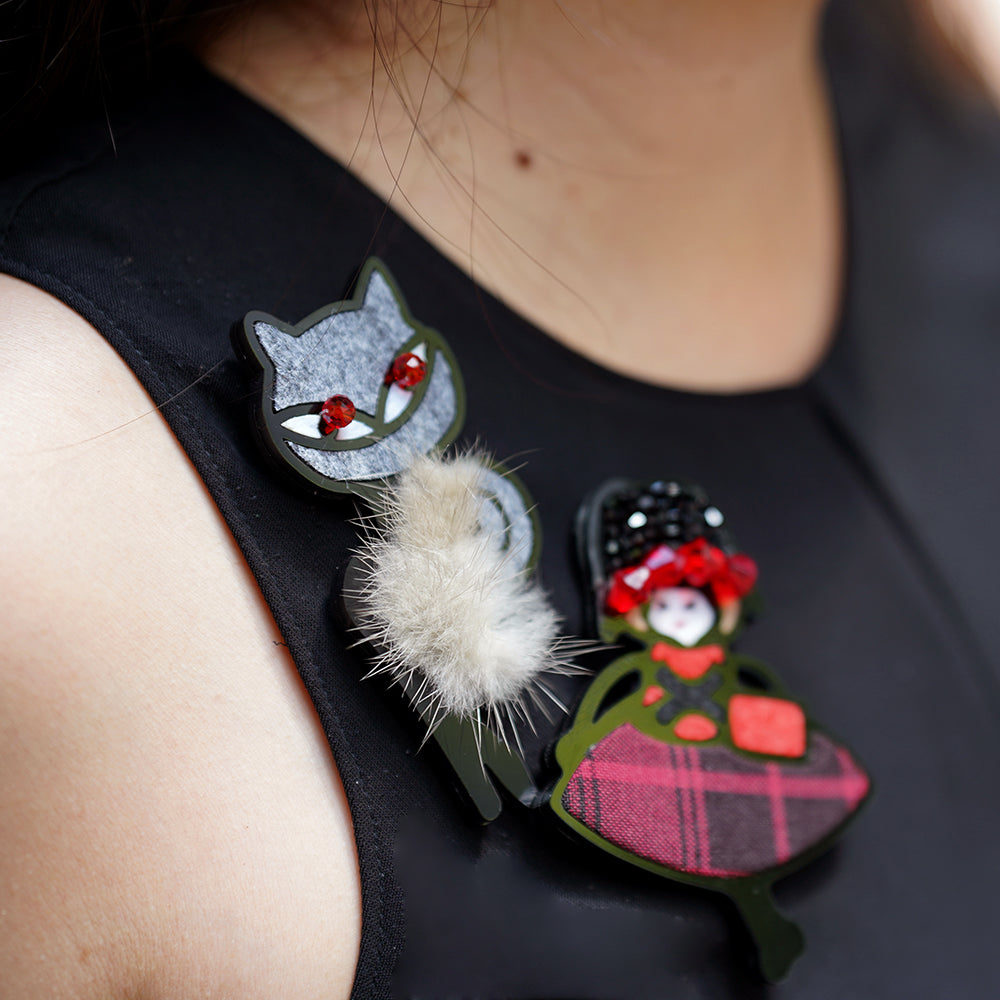 Doll & Pet Magnetic Brooches Collection